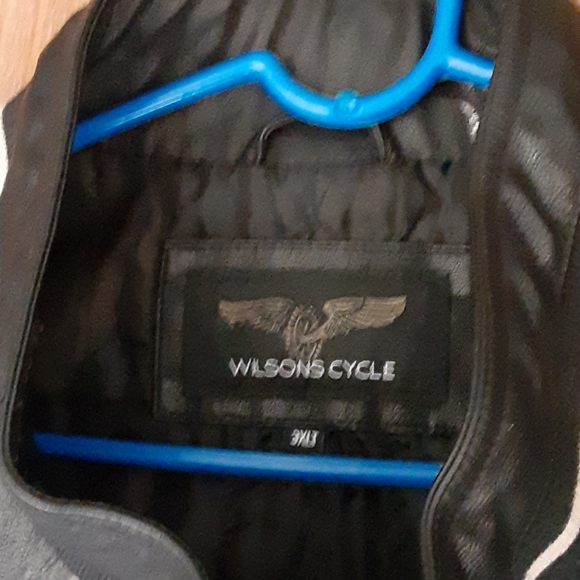 Wilson stylish leather spring/fall jacket - Picture 3 of 5